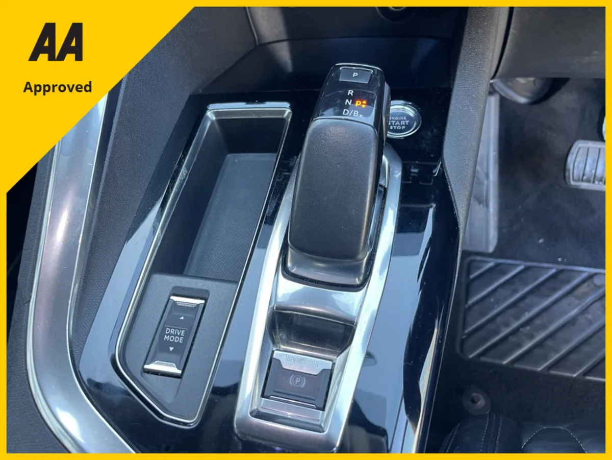 Peugeot 3008 ALLURE S/S PHEV AUTO FREE DELIVERY - Image 2