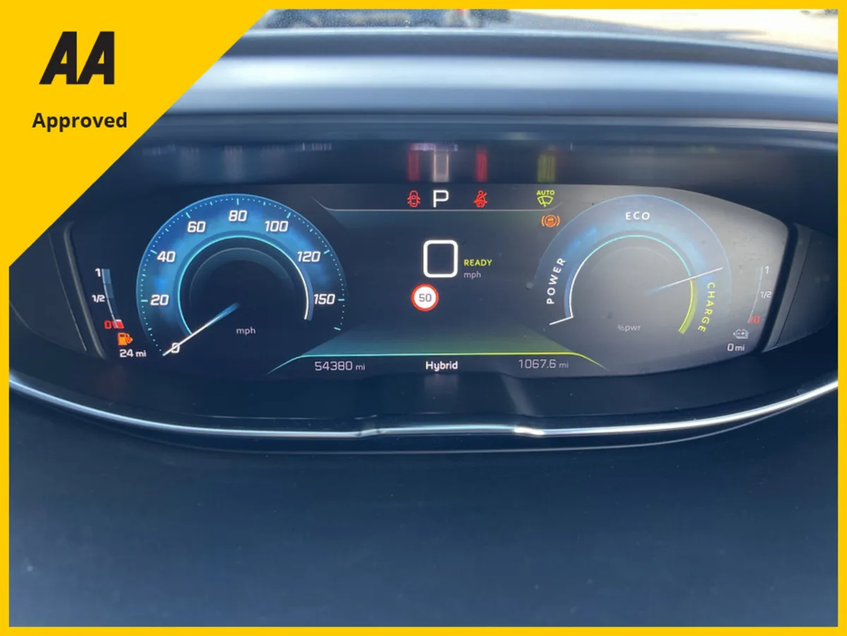 Peugeot 3008 ALLURE S/S PHEV AUTO FREE DELIVERY - Image 4