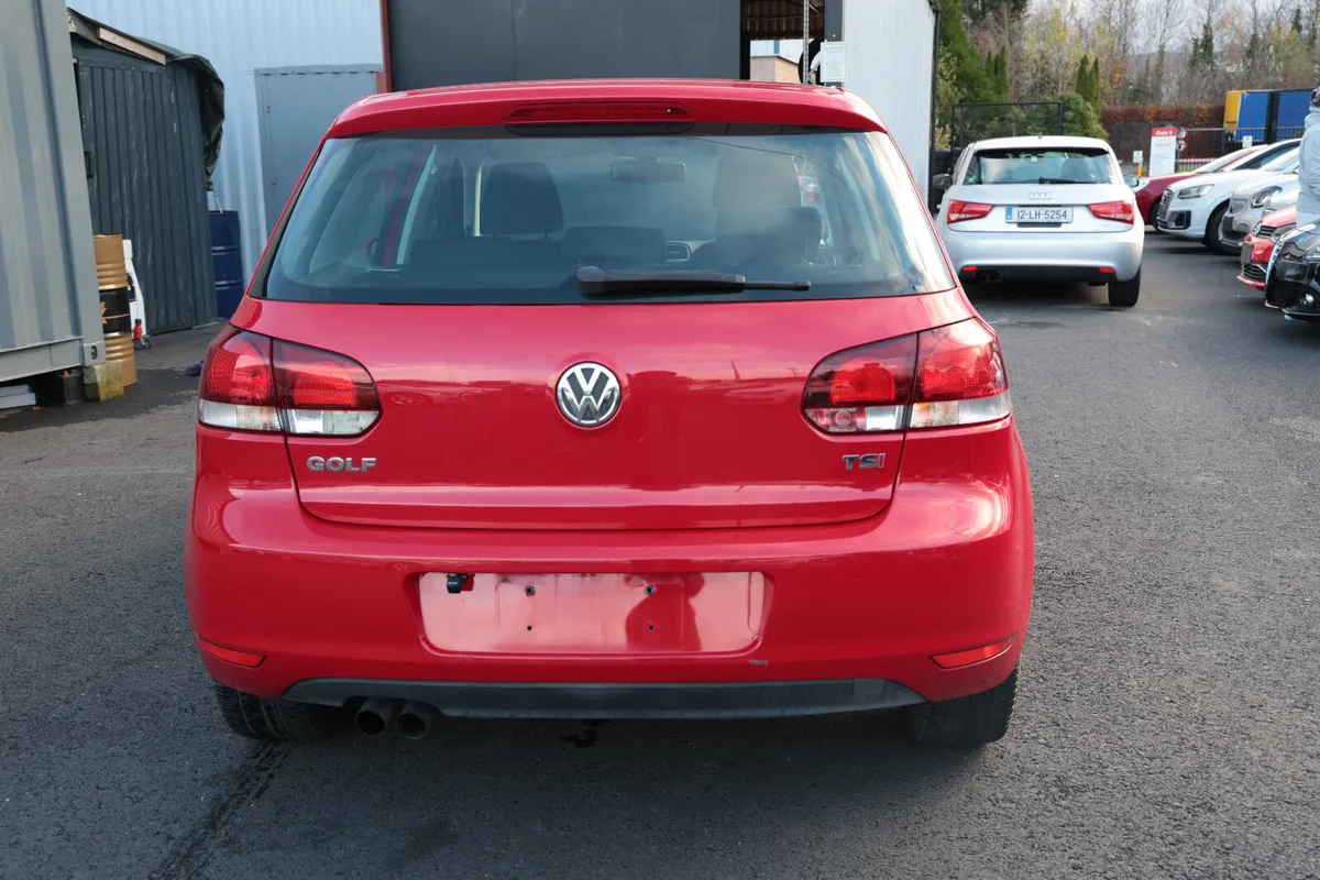 VOLKSWAGON GOLF 2012 RED - Image 4