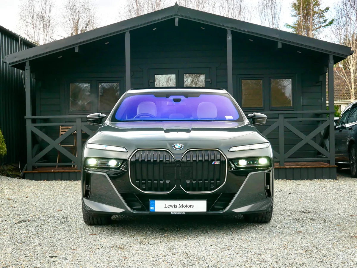 2025 BMW M760E, 571BHP, PAN ROOF - Image 2