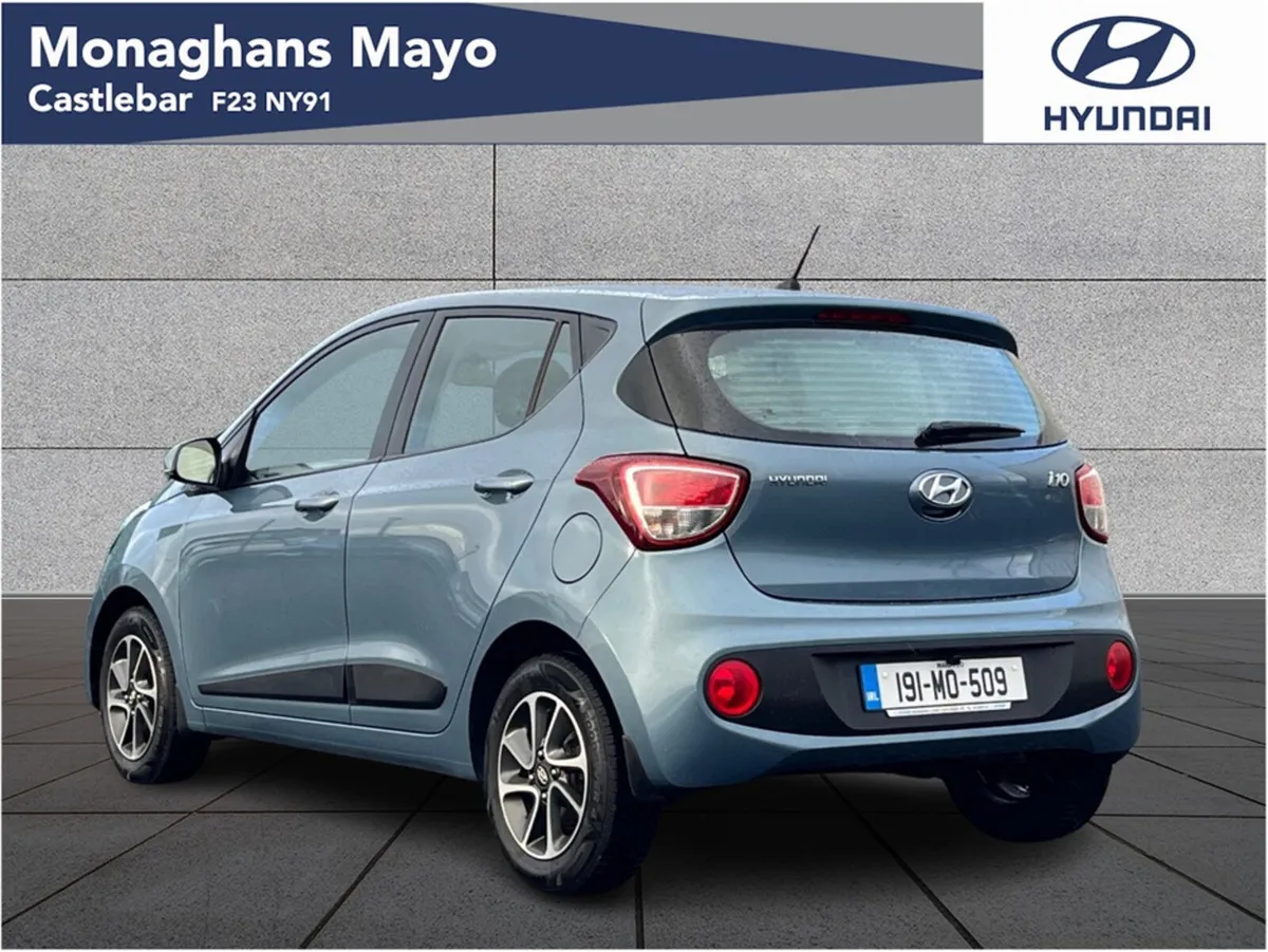 Hyundai i10 DELUXE 4DR AUTO - Image 3