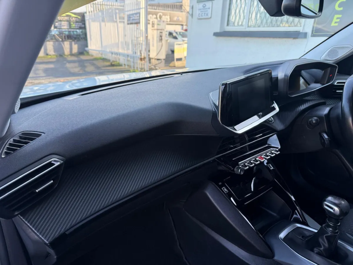 Peugeot 2008 ALLURE PURETECH S/S - Image 2