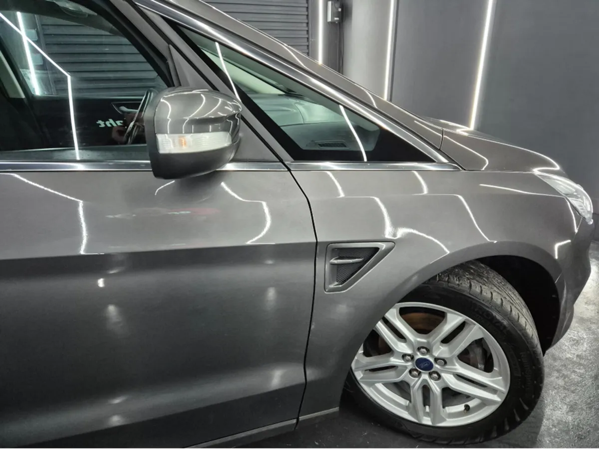 Ford S-Max 2.0 TDCI TITANIUM 180PS 5DR - Image 3