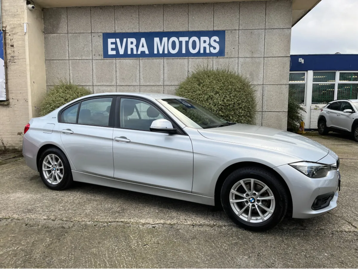 BMW 3-Series 330e SE AUTOMATIC PHEV 2.0 PETROL - Image 3