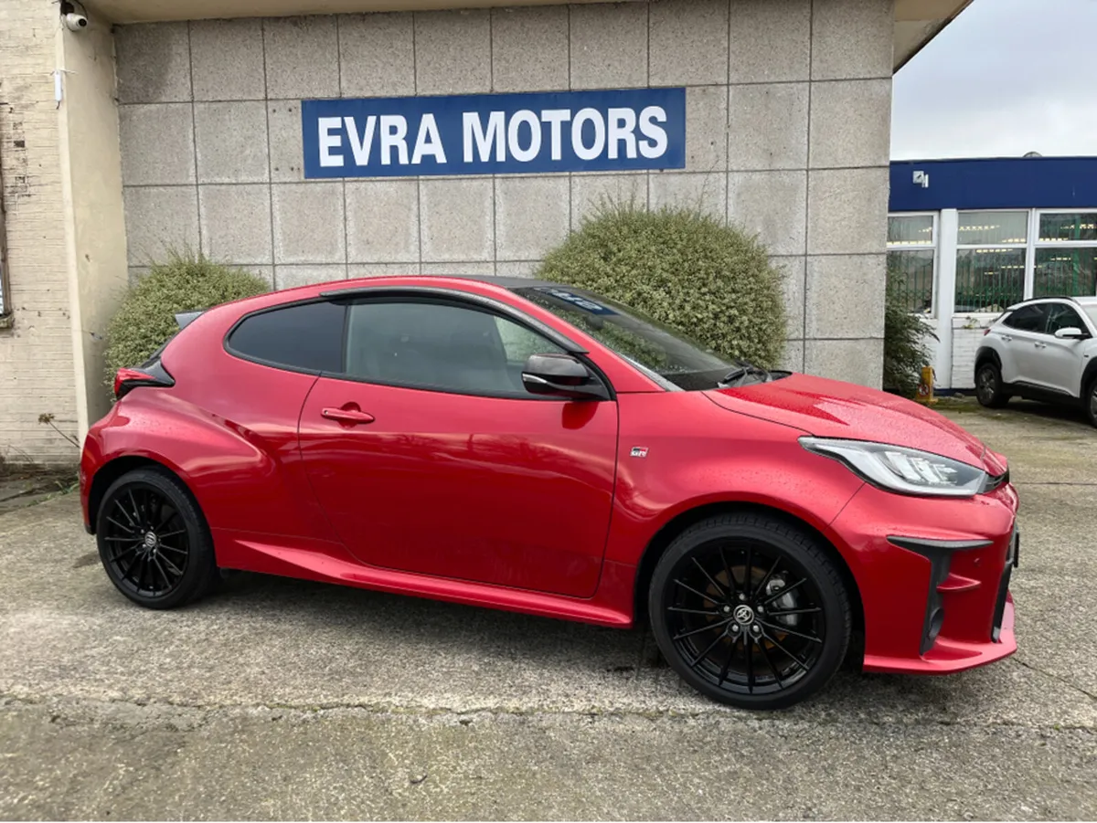 Toyota Yaris GR RS AUTOMATIC 1.5 PETROL //HEAD UP - Image 3