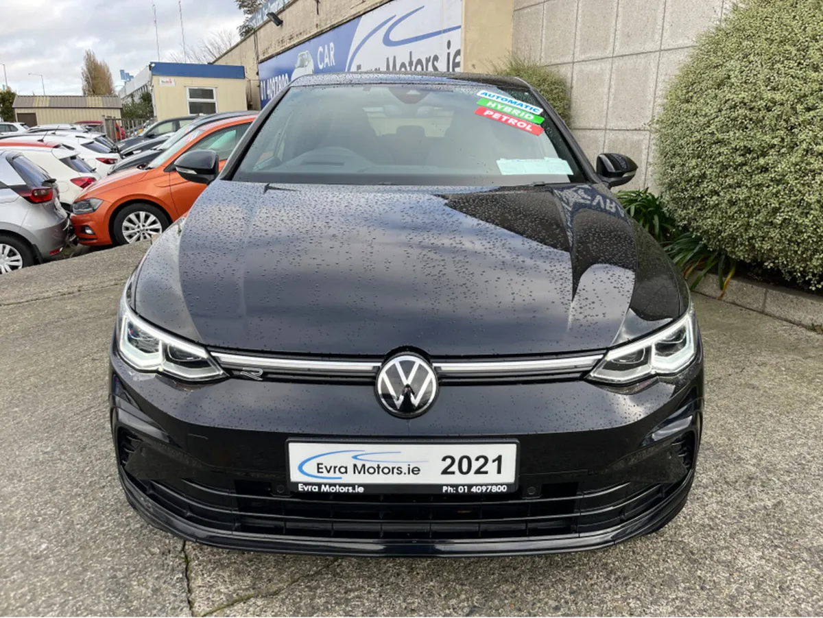 Volkswagen Golf e-TSI R-LINE AUTOMATIC HYBRID 1.5 - Image 2