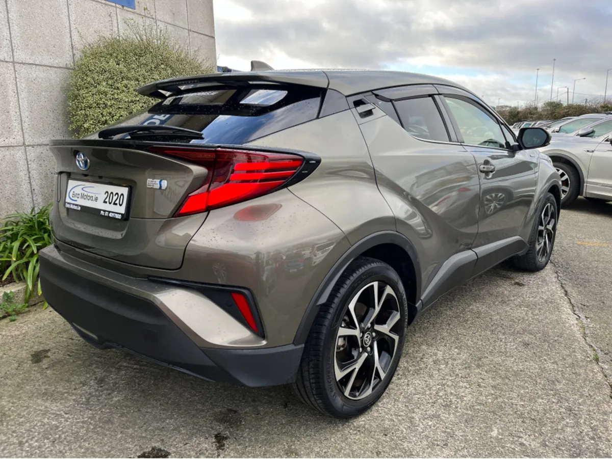 Toyota C-HR SOL AUTOMATIC HYBRID 1.8 PETROL //LOW - Image 4