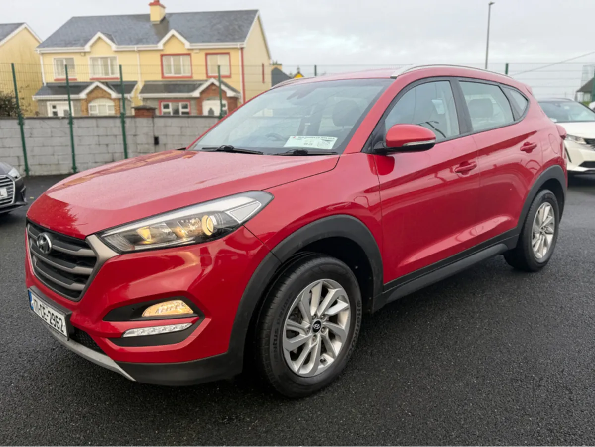Hyundai Tucson 1.7 SE NAV BLD 116PS 5DR - Image 3