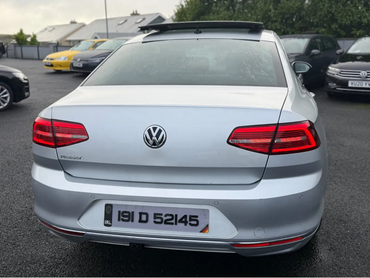 Volkswagen Passat 2.0 TDI GT 150PS AUTO 4DR - Image 4