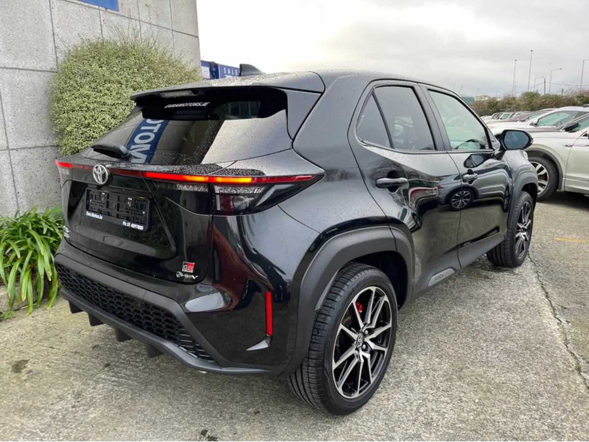 Toyota Yaris Cross GR AUTOMATIC 1.5 PETROL HYBRID - Image 4