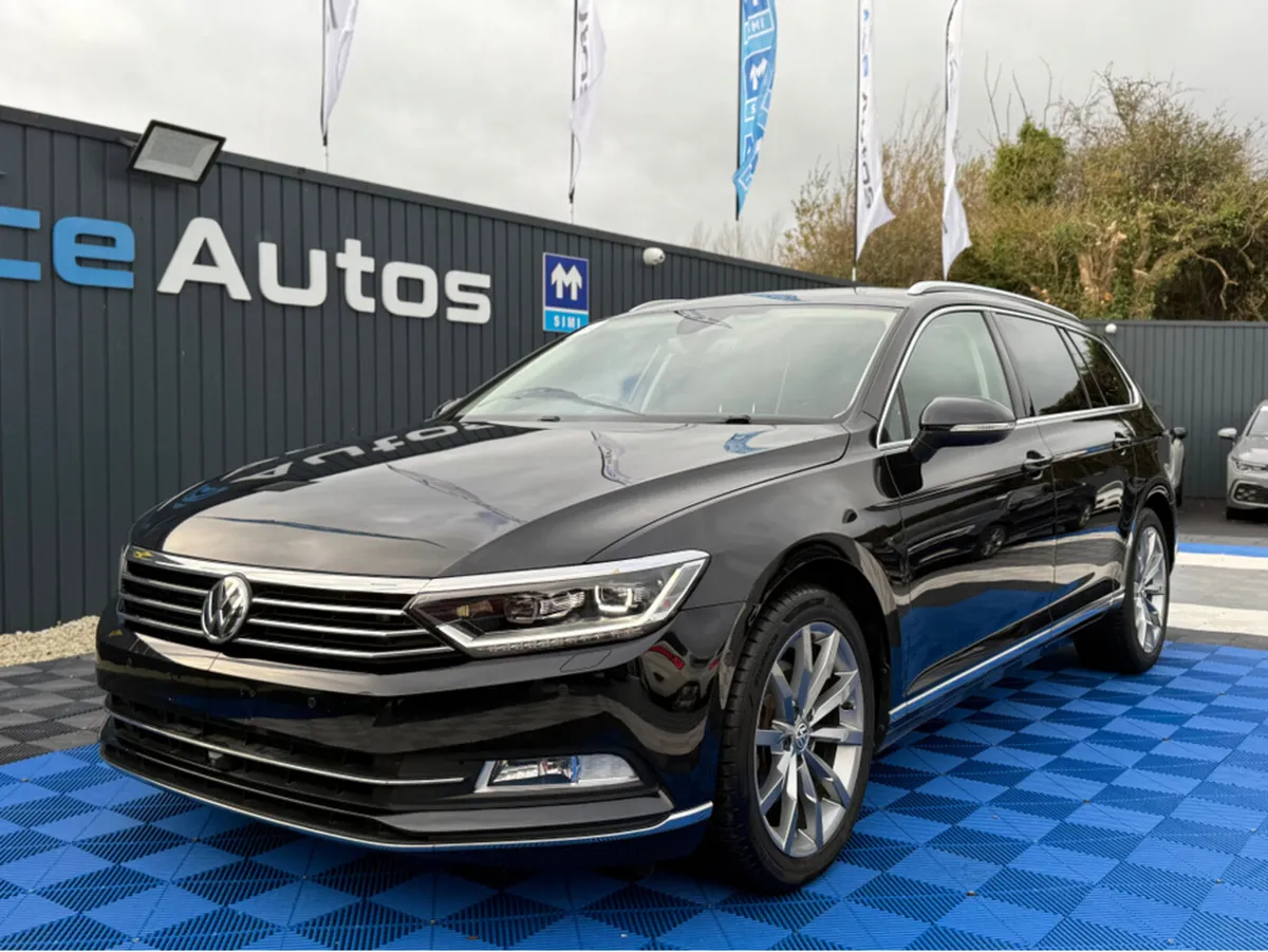 Volkswagen Passat HIGHLINE - 2.0L DIESEL - AUTO - - Image 2