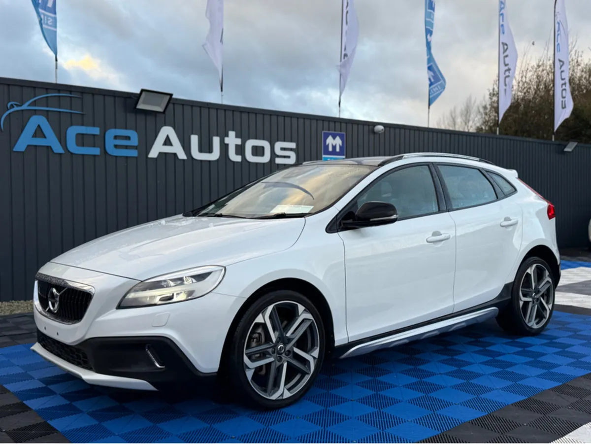 Volvo V40 2.0L DIESEL - AUTO - 12M WARRANTY - CAR: - Image 3