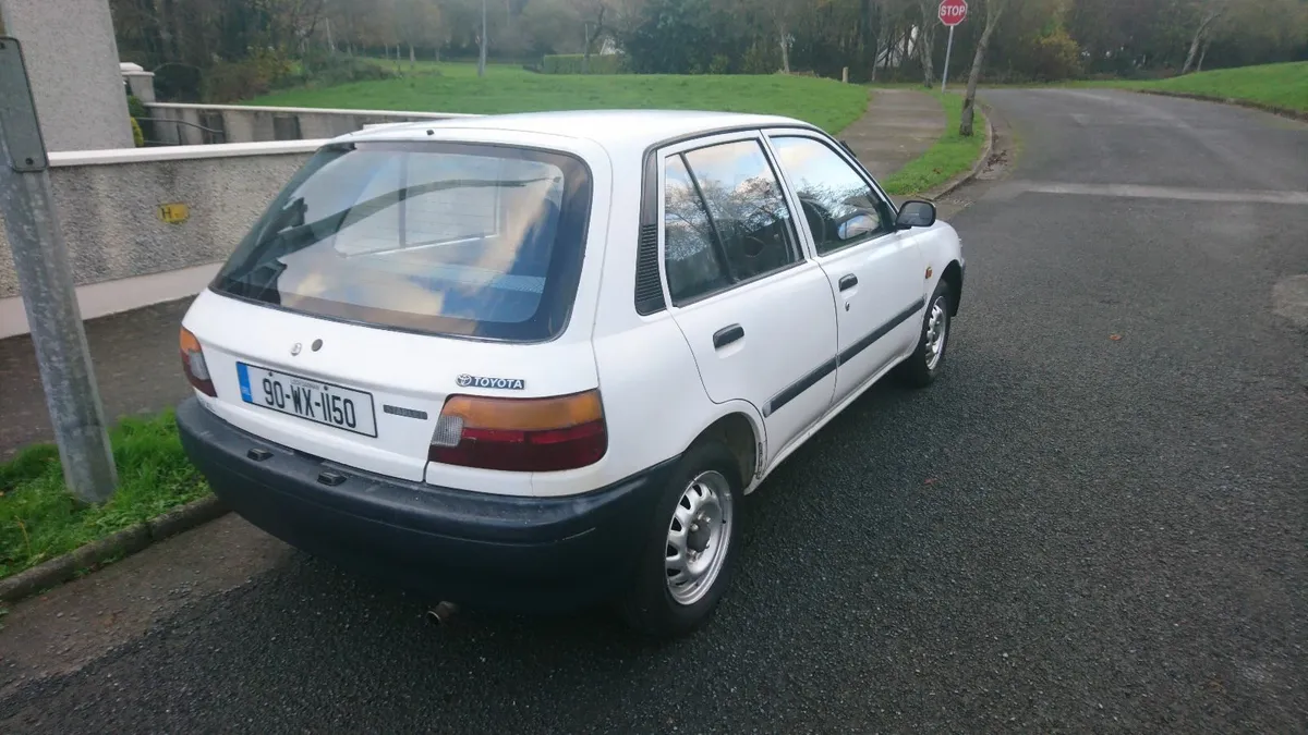Toyota Starlet 1.3 - Image 2