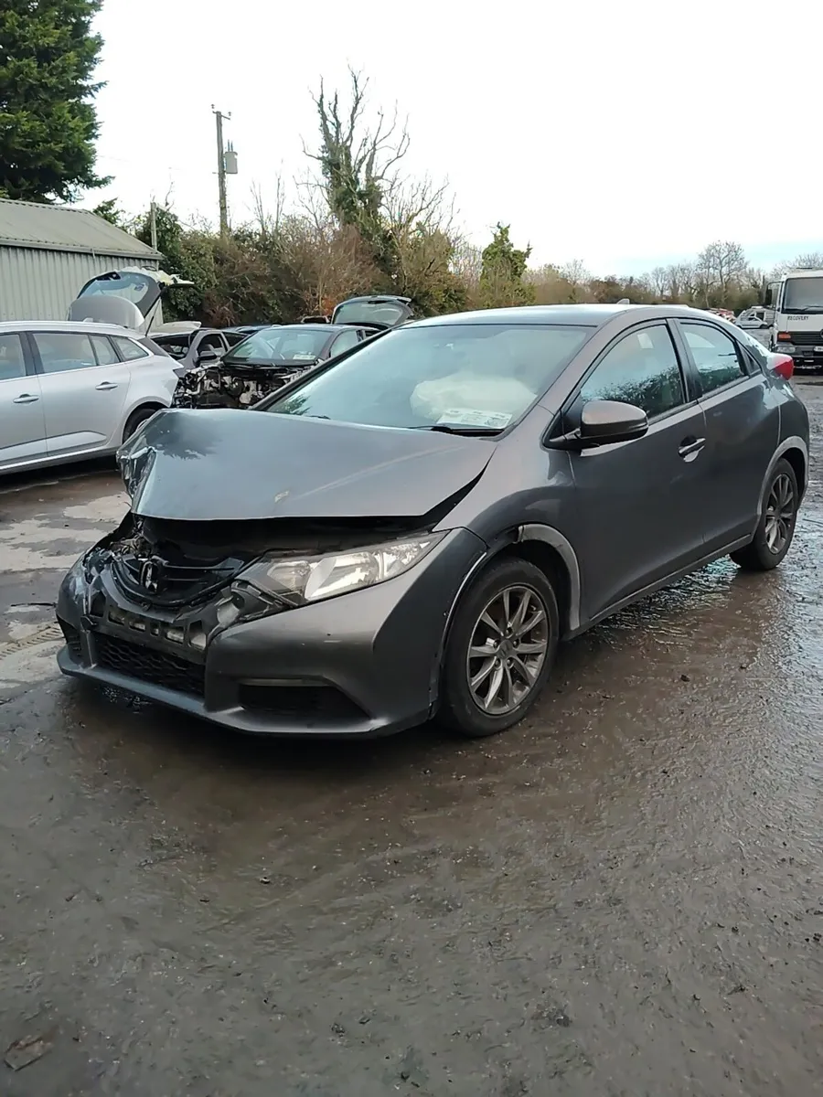 Breaking honda civic 2012 2.2 diesel - Image 1