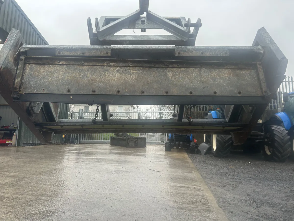 2019 Storth Yard Scraper - Image 2