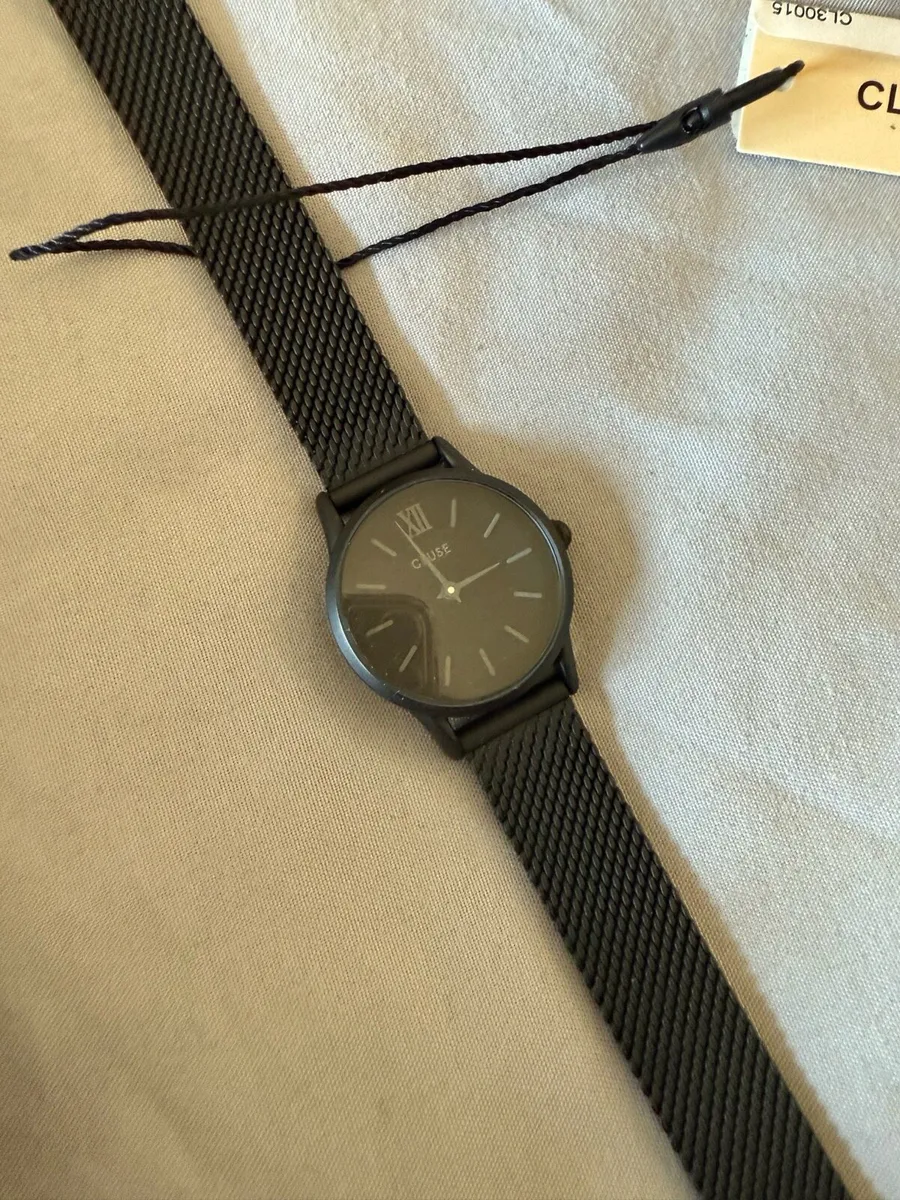 Brand new CLUSE watch, black and grey, with pouch - Image 2