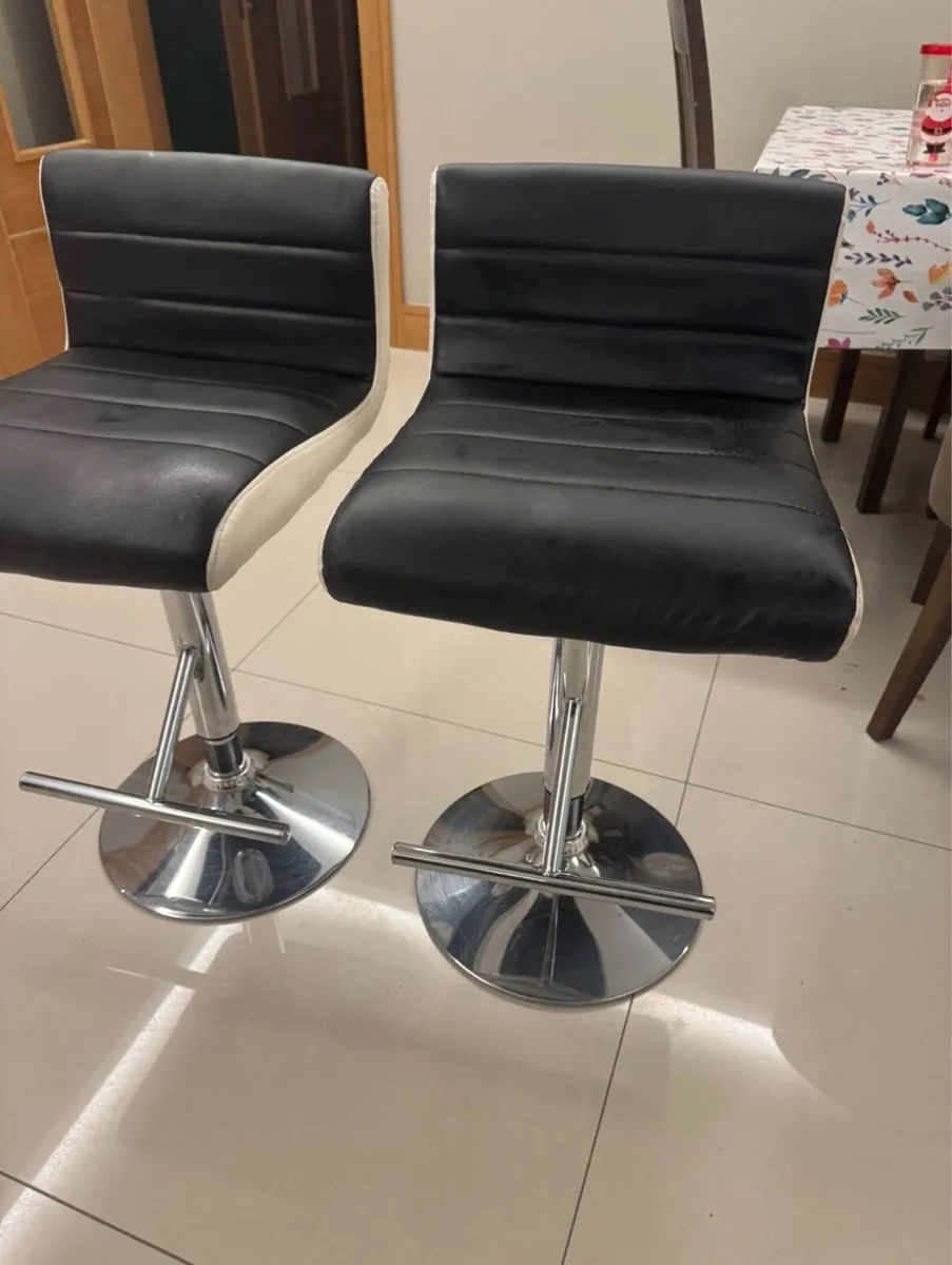 4 Kitchen island adjustable stools - Image 3