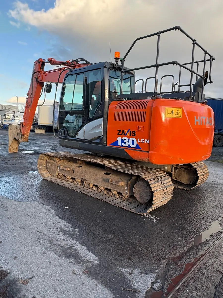 2018 hitachi 130-6   (6,600 genuine hrs) - Image 1