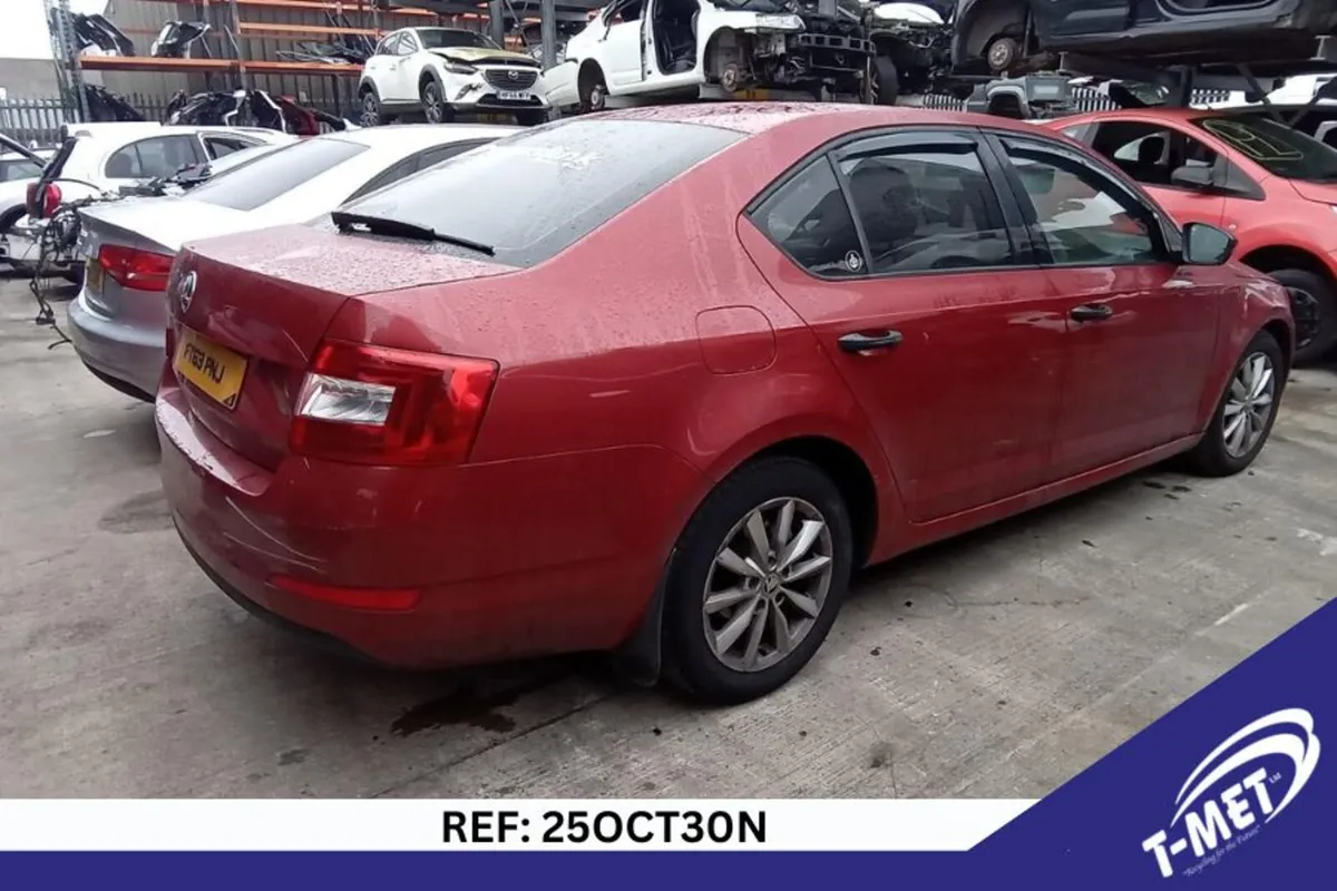 2014 SKODA OCTAVIA BREAKING FOR PARTS - Image 4