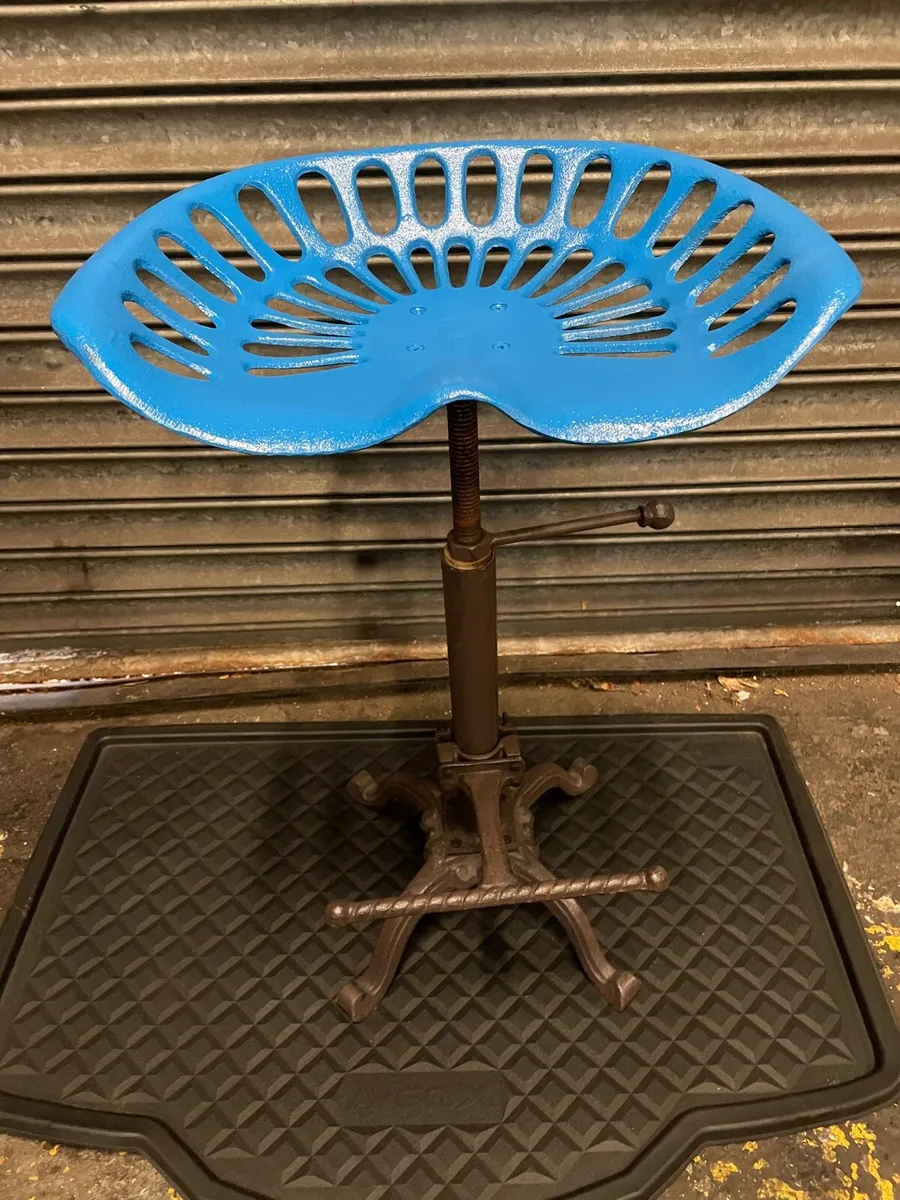 Beautiful Vintage style iron seat - Image 3