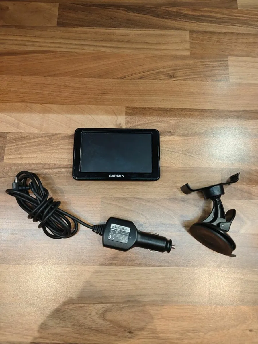 Garmin 2495LM sat nav - 2026 All Europe map - Image 1