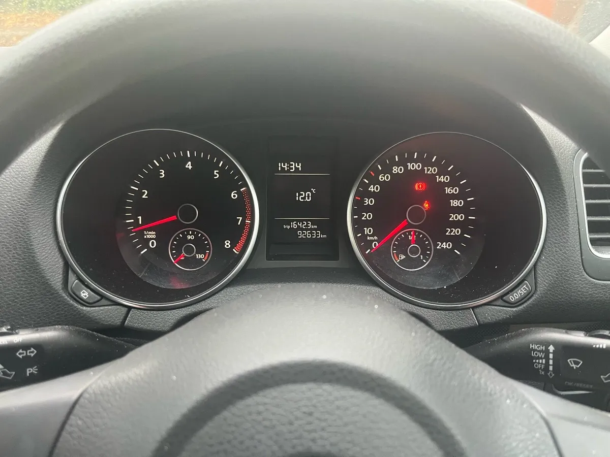 2010 VW Golf CL 1.2TSI 5 Door - Image 4