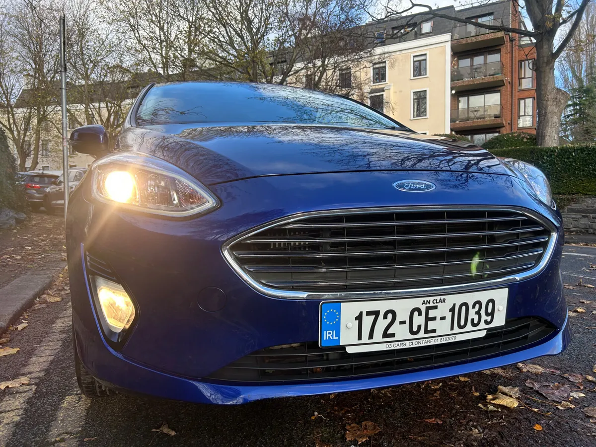 2017 FORD FIESTA ZETEC PETROL NCT NOVEMBER 2027 - Image 3