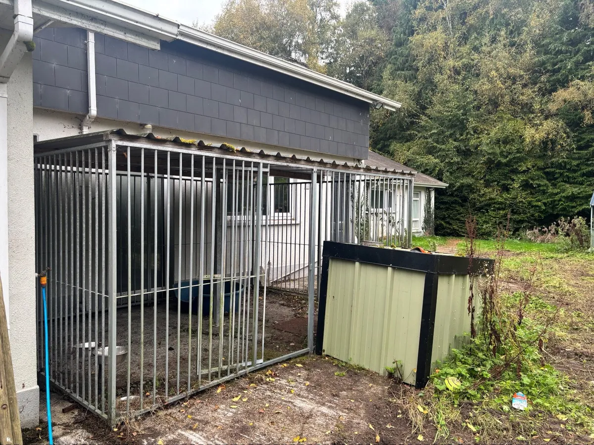 Dog run & kennel - Image 2