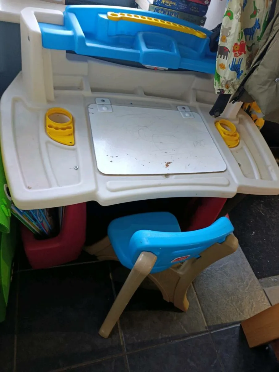 Kids Art Table