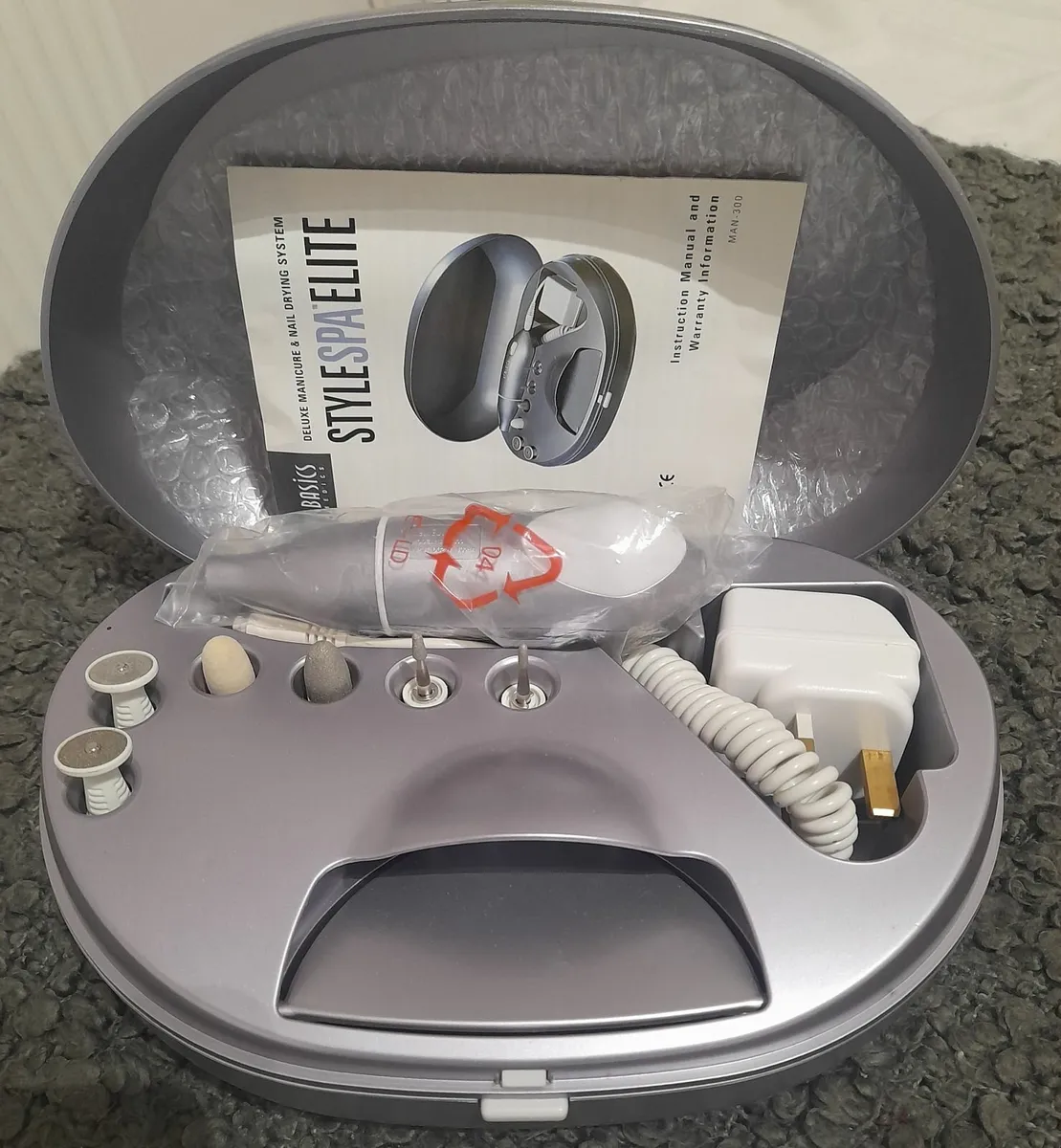 Body Basics by HoMedics Deluxe Manicure & Nail Dry - Image 1