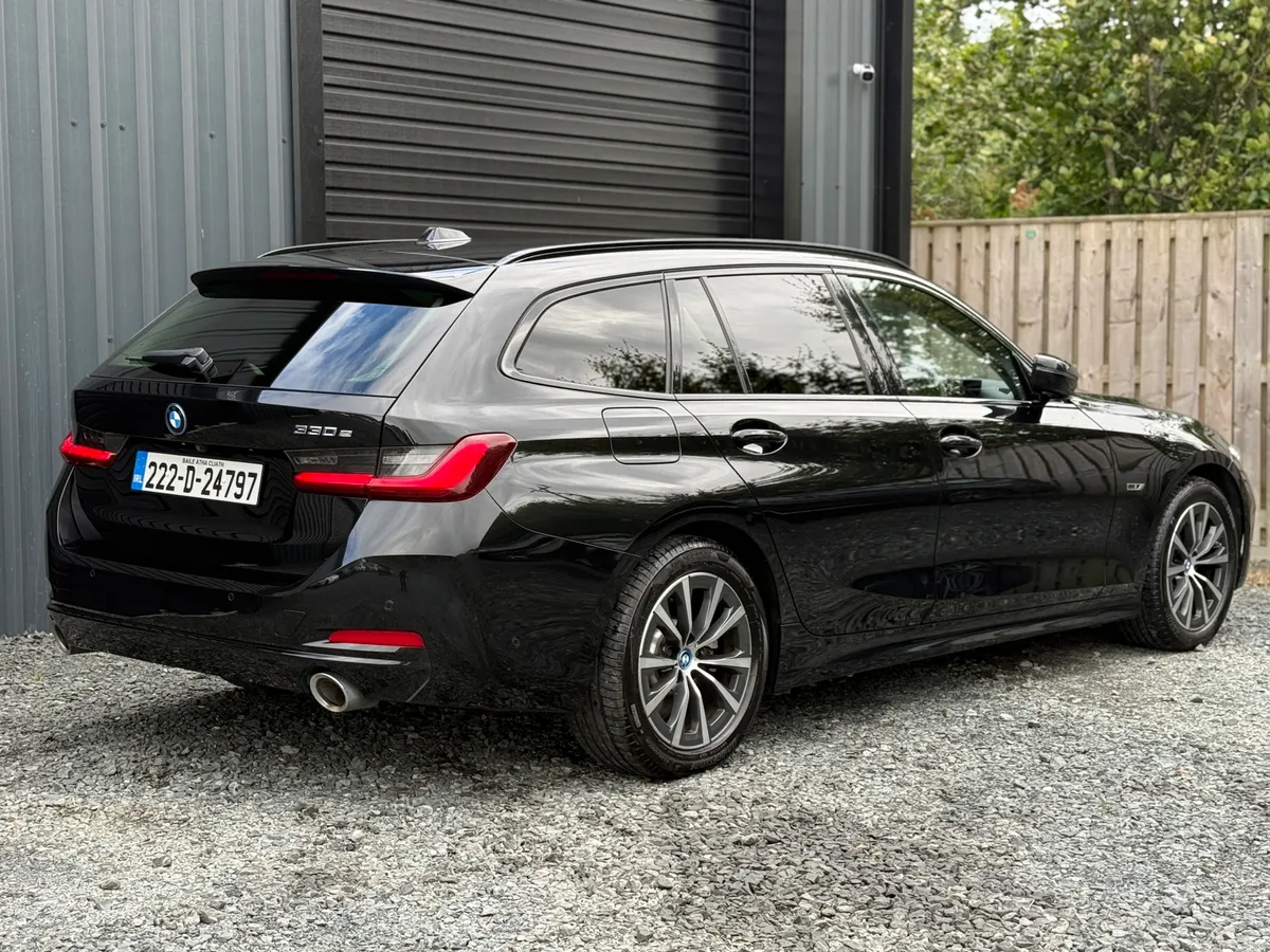 222 Bmw 330e Sport Touring New Model - Image 3