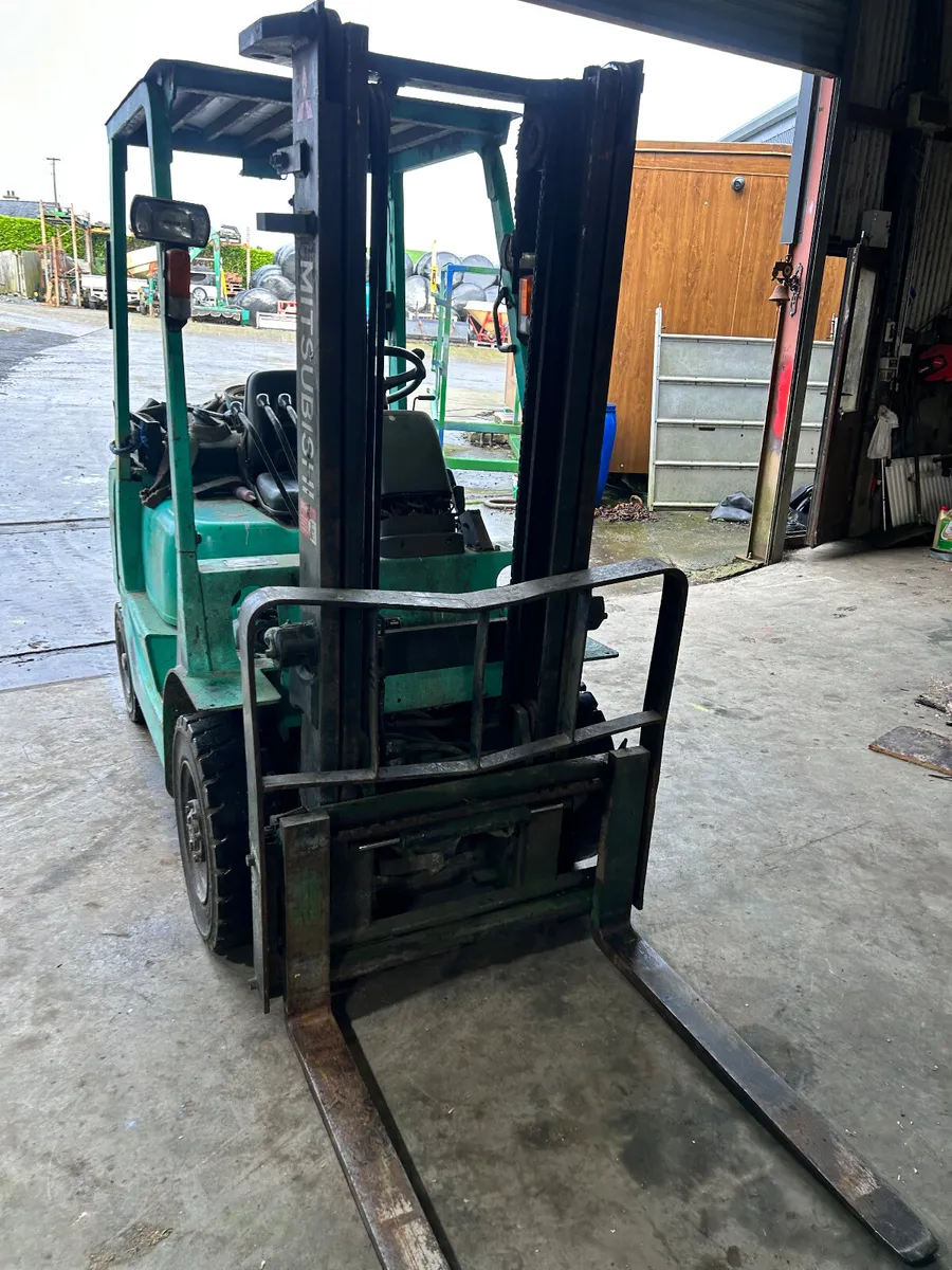 Forklift - Image 3