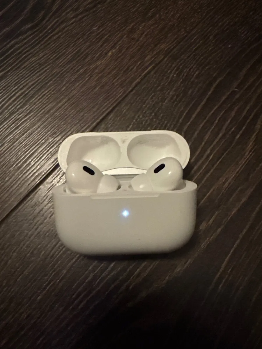 AirPods Pro 2 (usb c) - Image 2