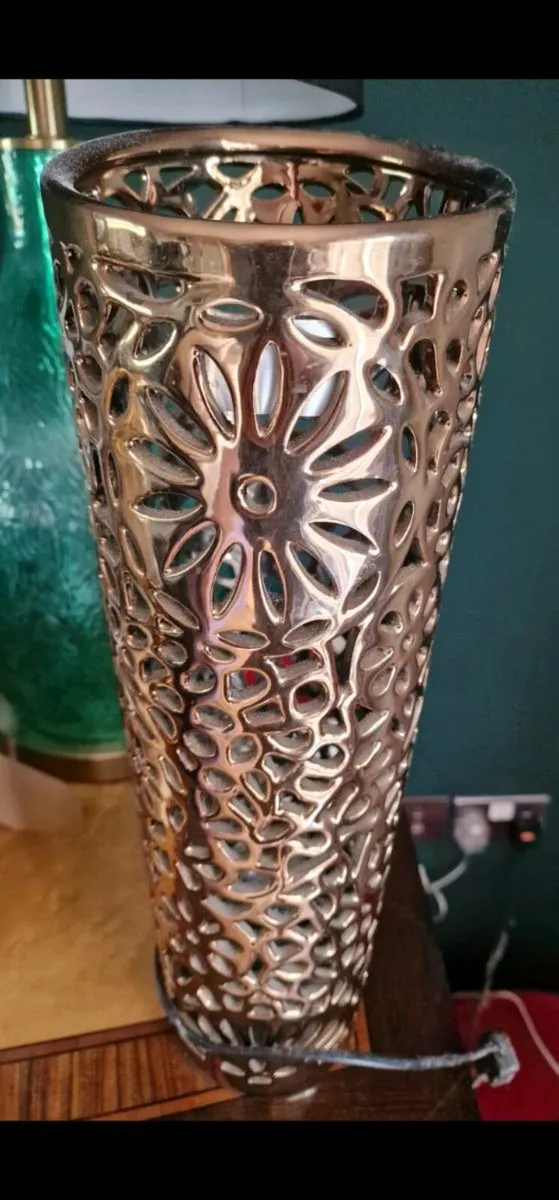 Gold table lamp - Image 2