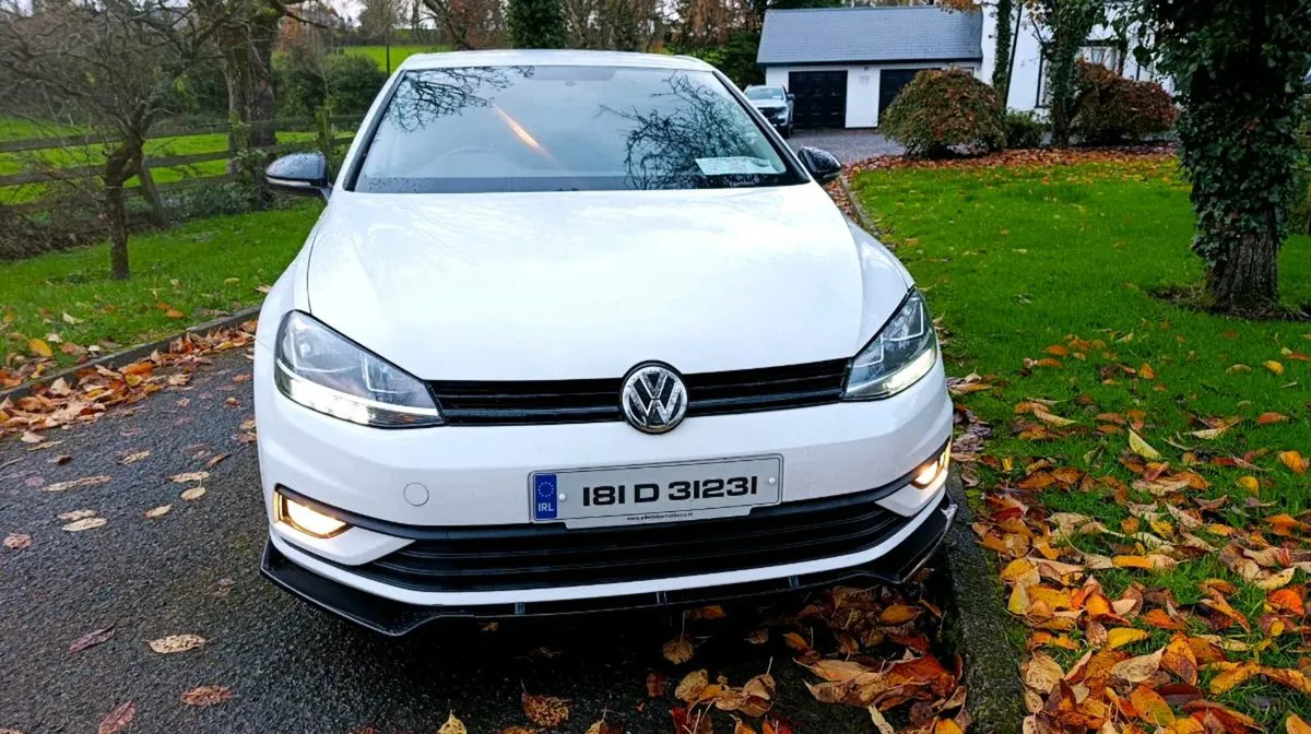 2018 VW Golf Diesel - Image 2