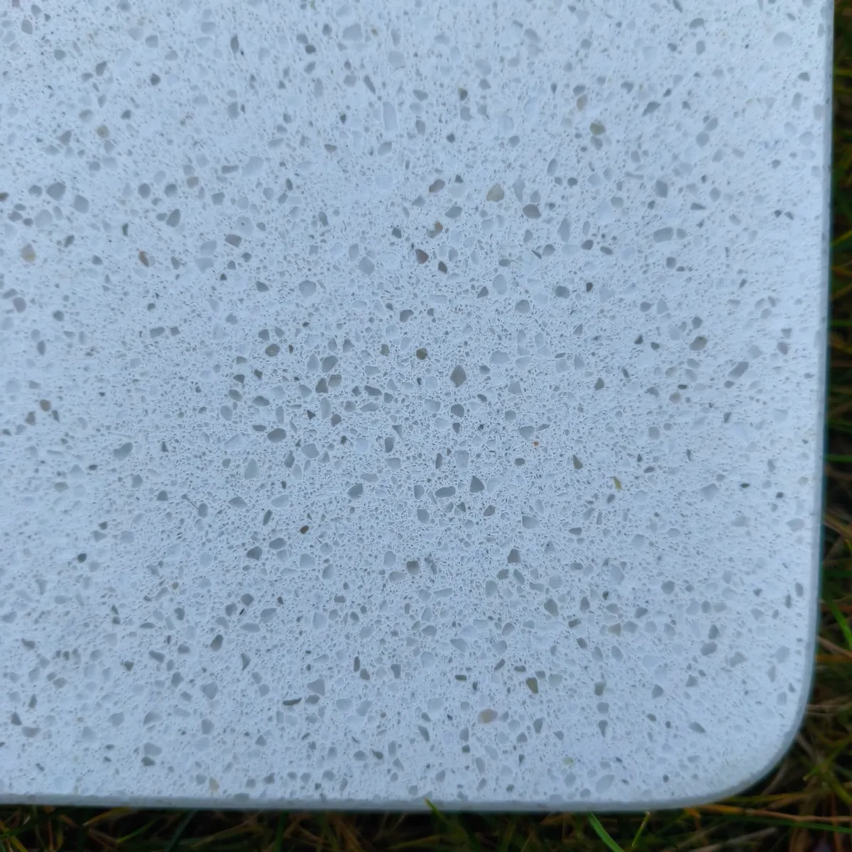 kitchen island white QUARTZ TOP ONLY - Image 4