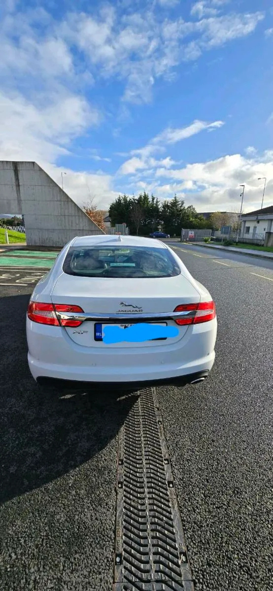 Jaguar XF - Image 4