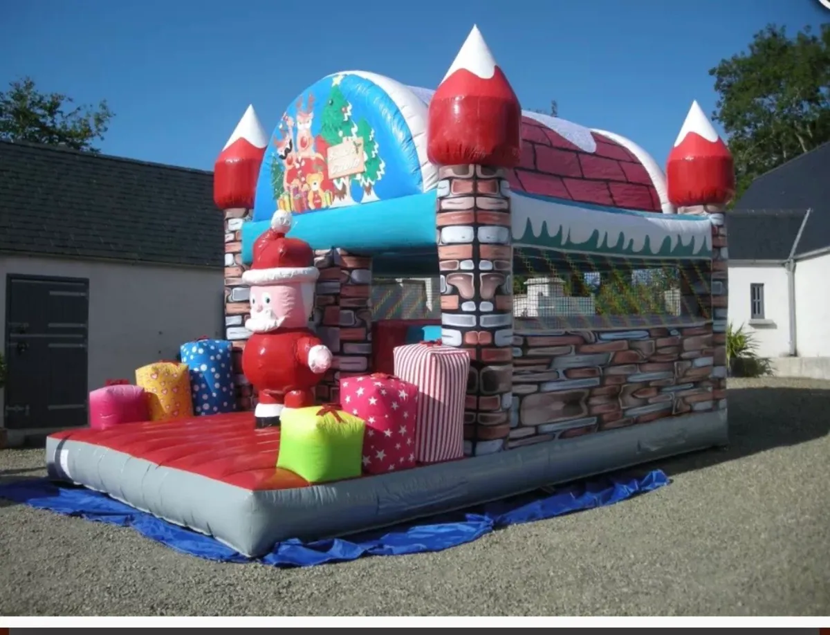 Bouncy castle - Image 1