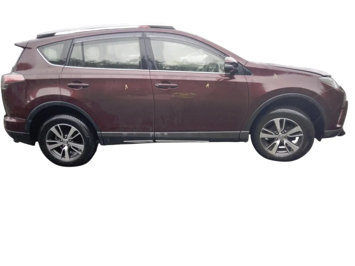 2017 TOYOTA RAV4  For Breaking/Dismantling - Image 4