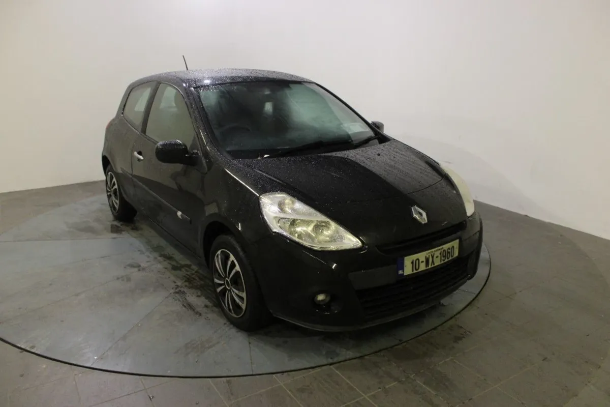 Renault Clio 1.2 16V Royale Ethanol 3DR - Image 1