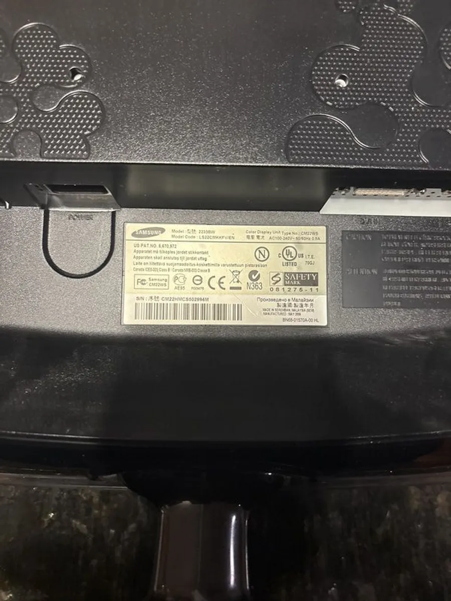 Samsung 22 in  monitor - Image 2