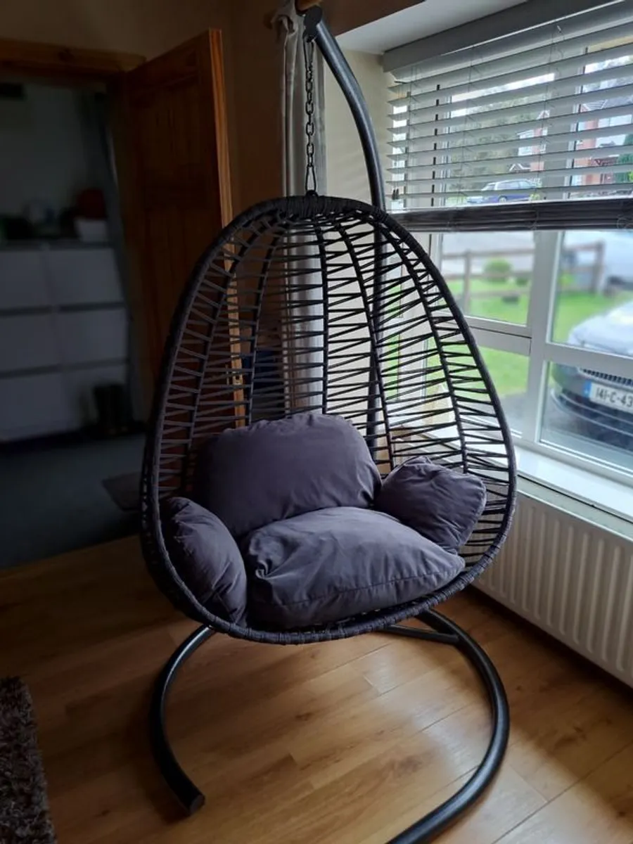 Egg chair - Image 2