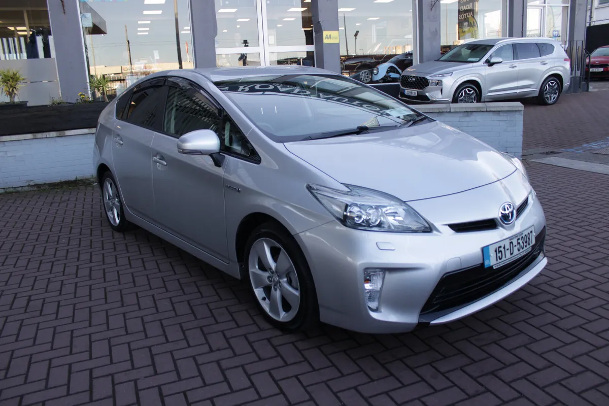 1.8 PETROL HYBRID S TOURING  5DR AUTO  // STUNNING - Image 1