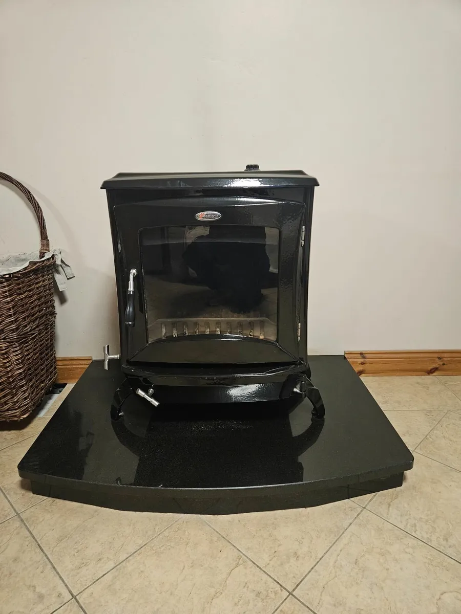 Stove - Image 1