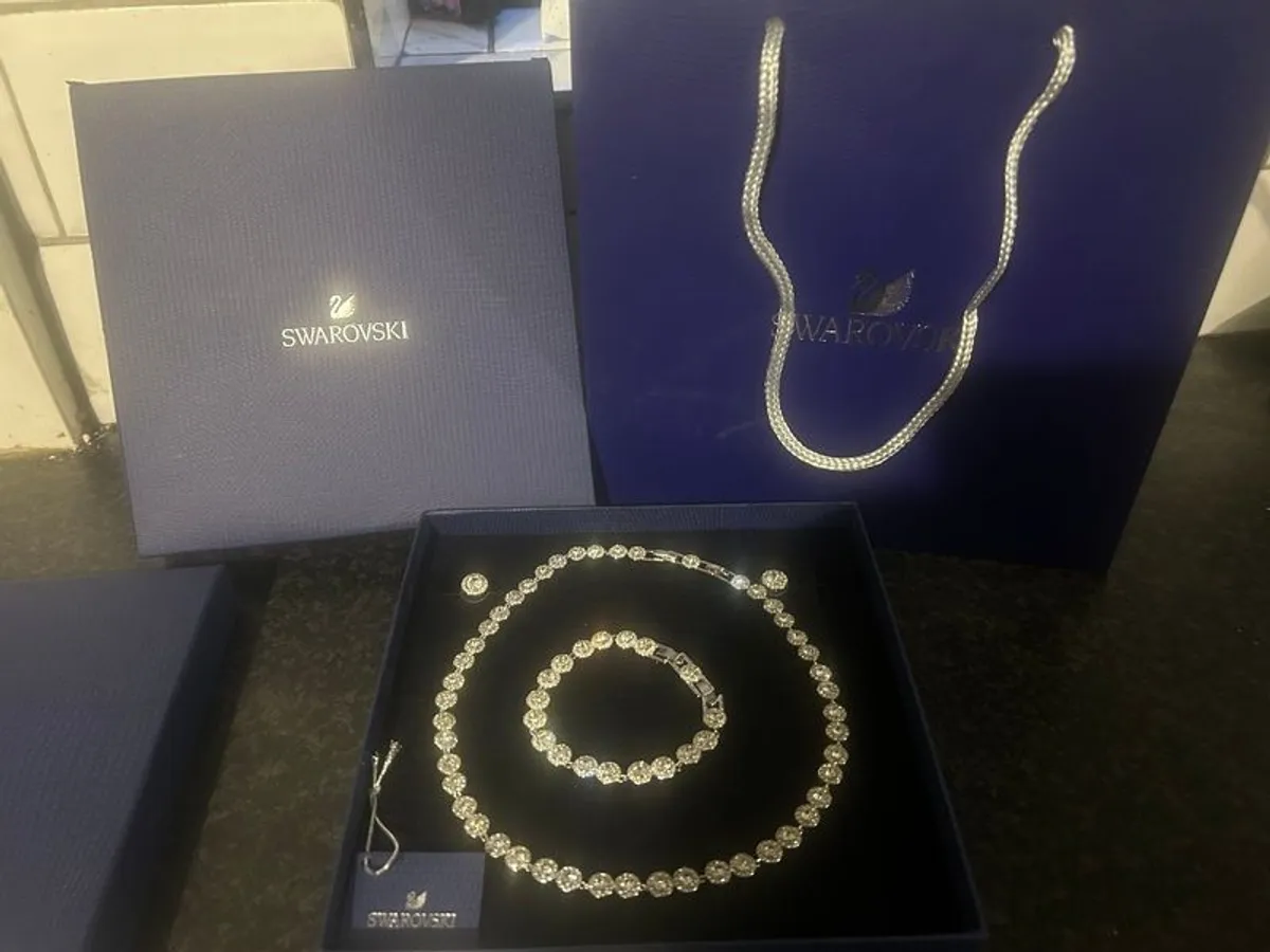 Swavorski Jewellery Sets - Image 1