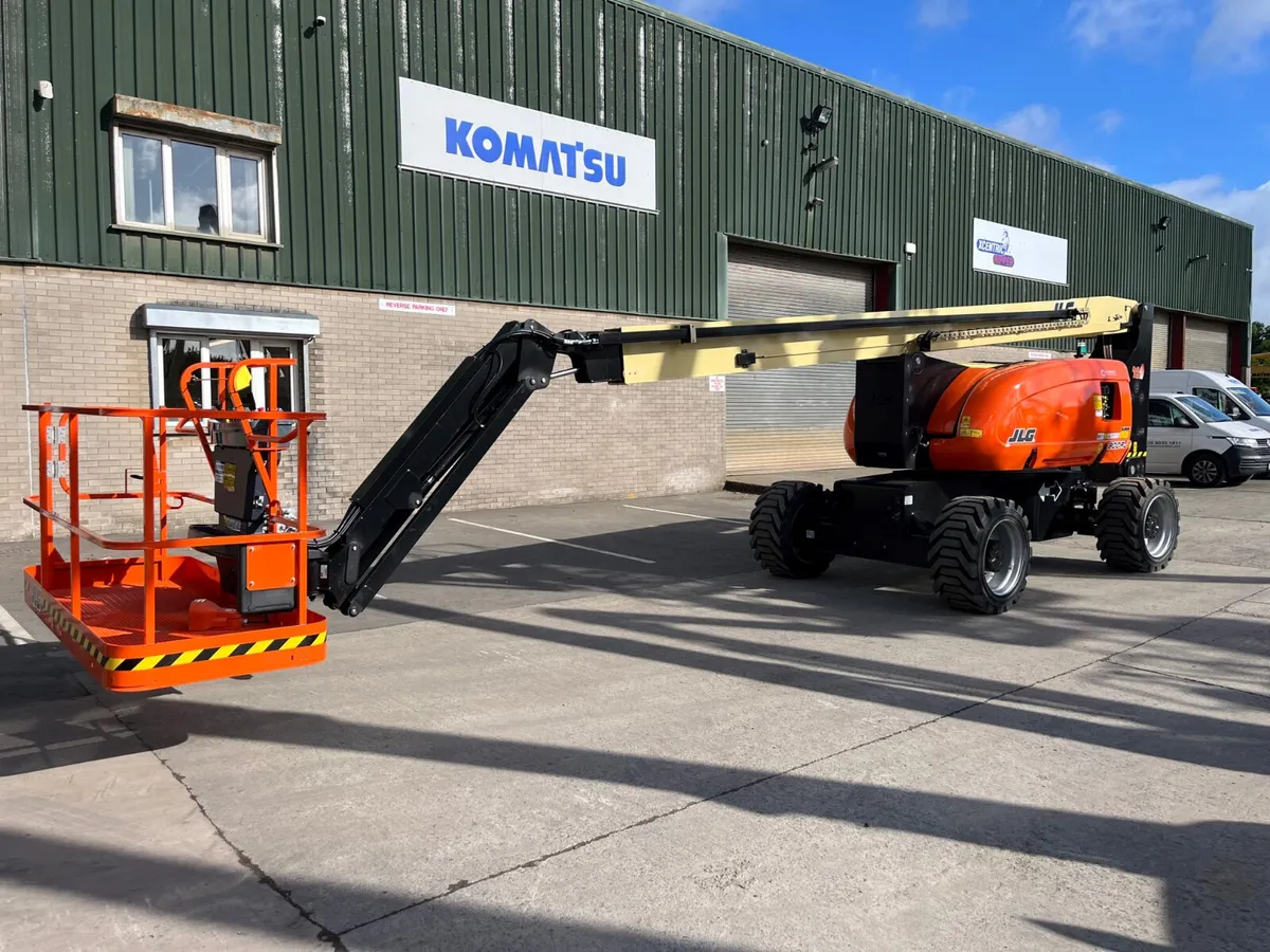 New JLG 800AJ Articulating Boom Lifts - Image 1