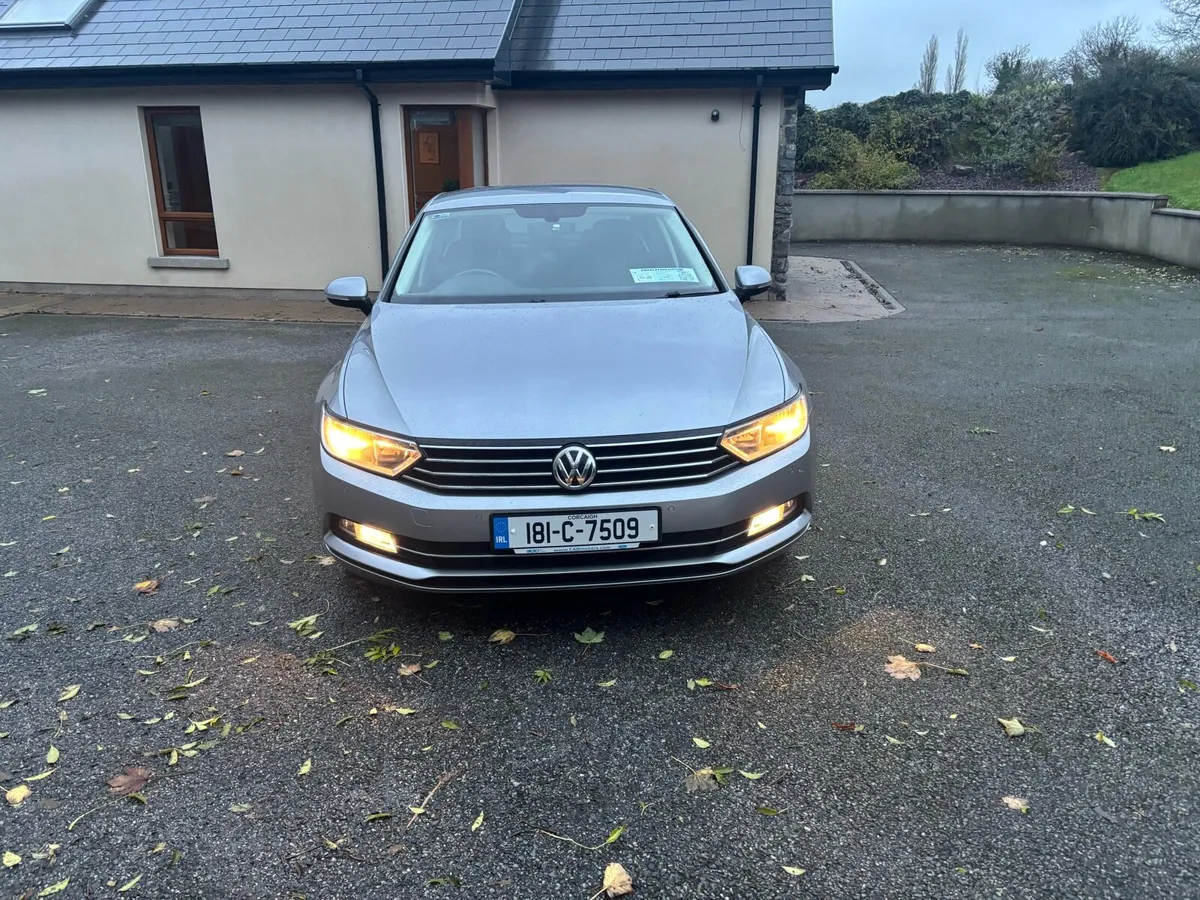Volkswagon Passat - Image 4