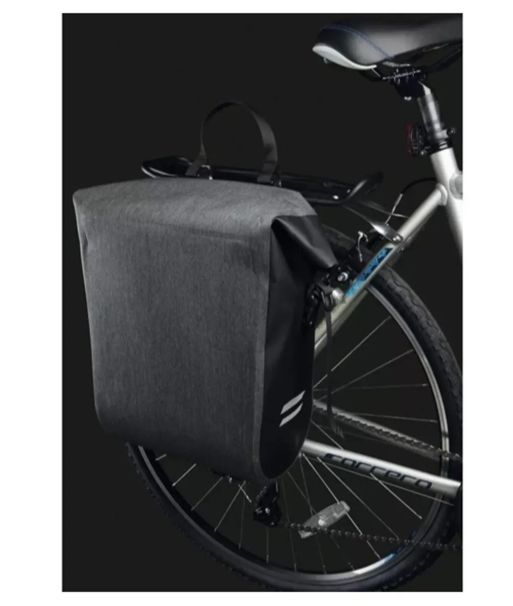 Pannier rack with 2 bags