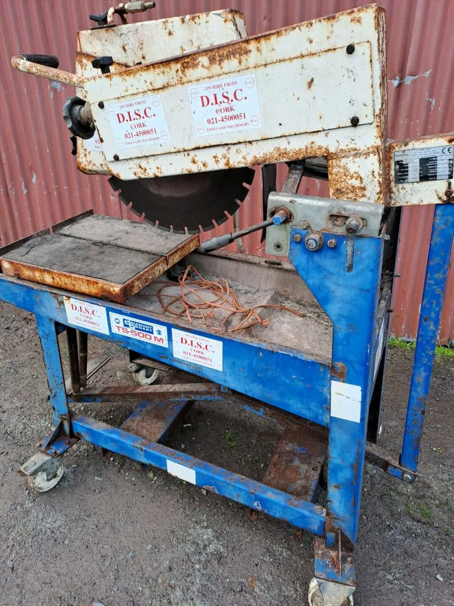 Antique stone cutter - Image 2