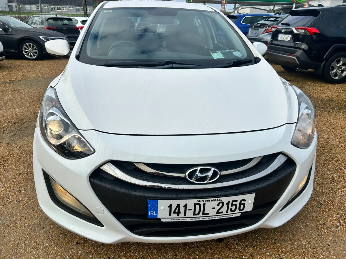 Hyundai i30 1.6 CRDI AUTOMATIC - Image 2